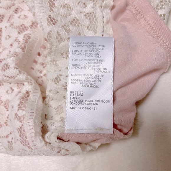 Kimchi Blue Lace Bodycon NWOT - Picture 11 of 13